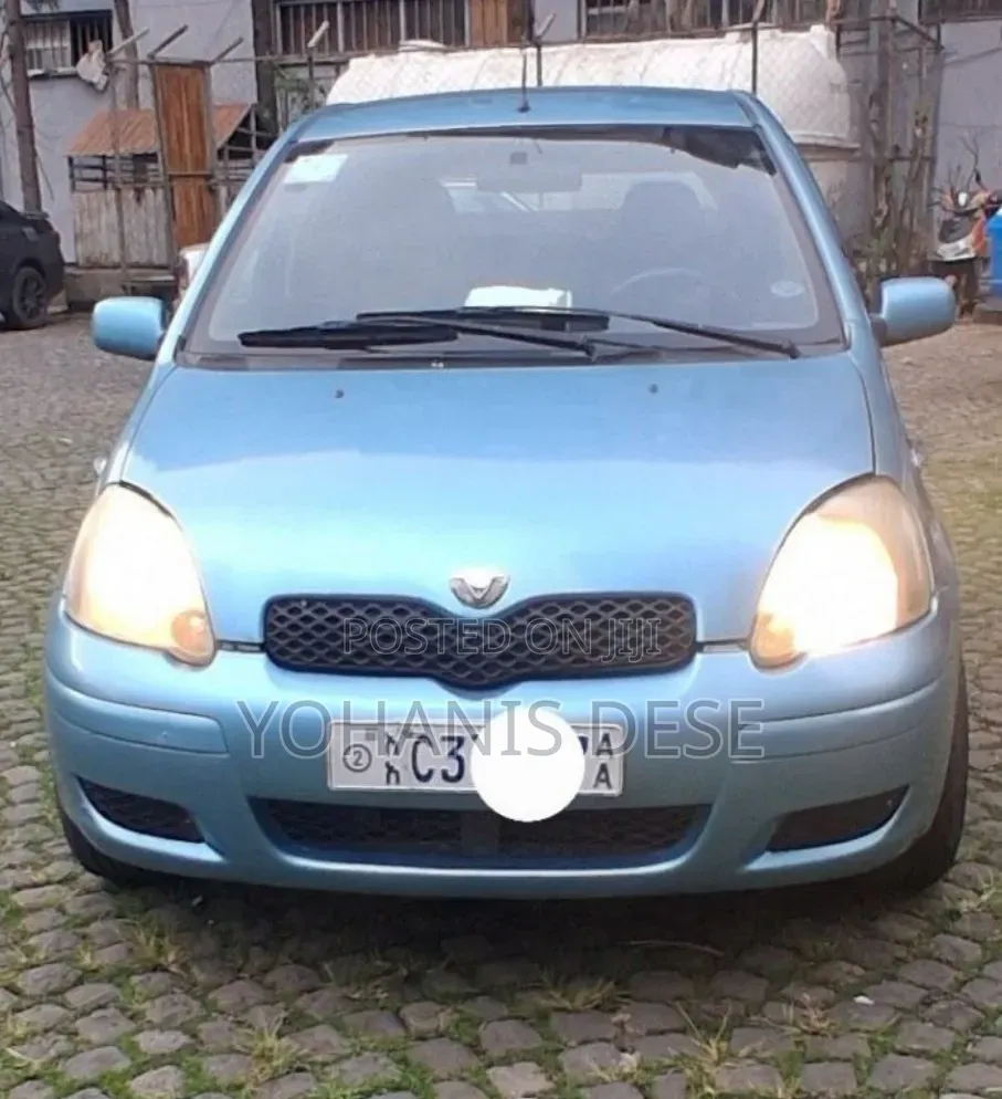 Toyota Vitz 2002
