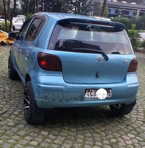 Toyota Vitz 2002