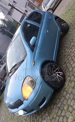 Toyota Vitz 2002