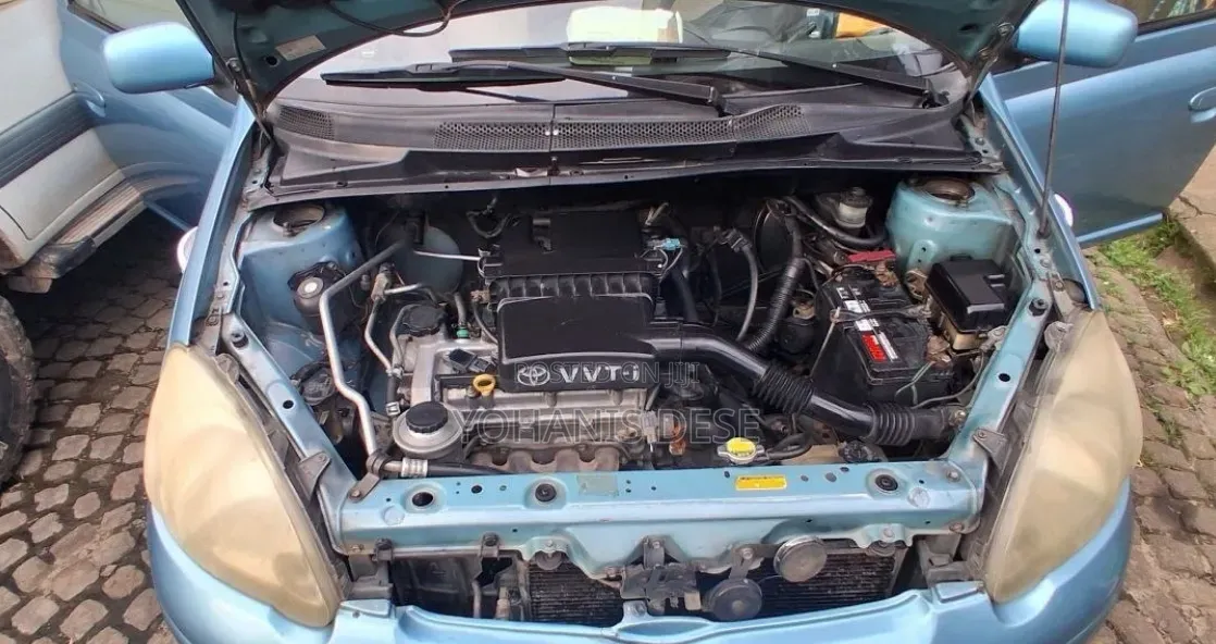 Toyota Vitz 2002