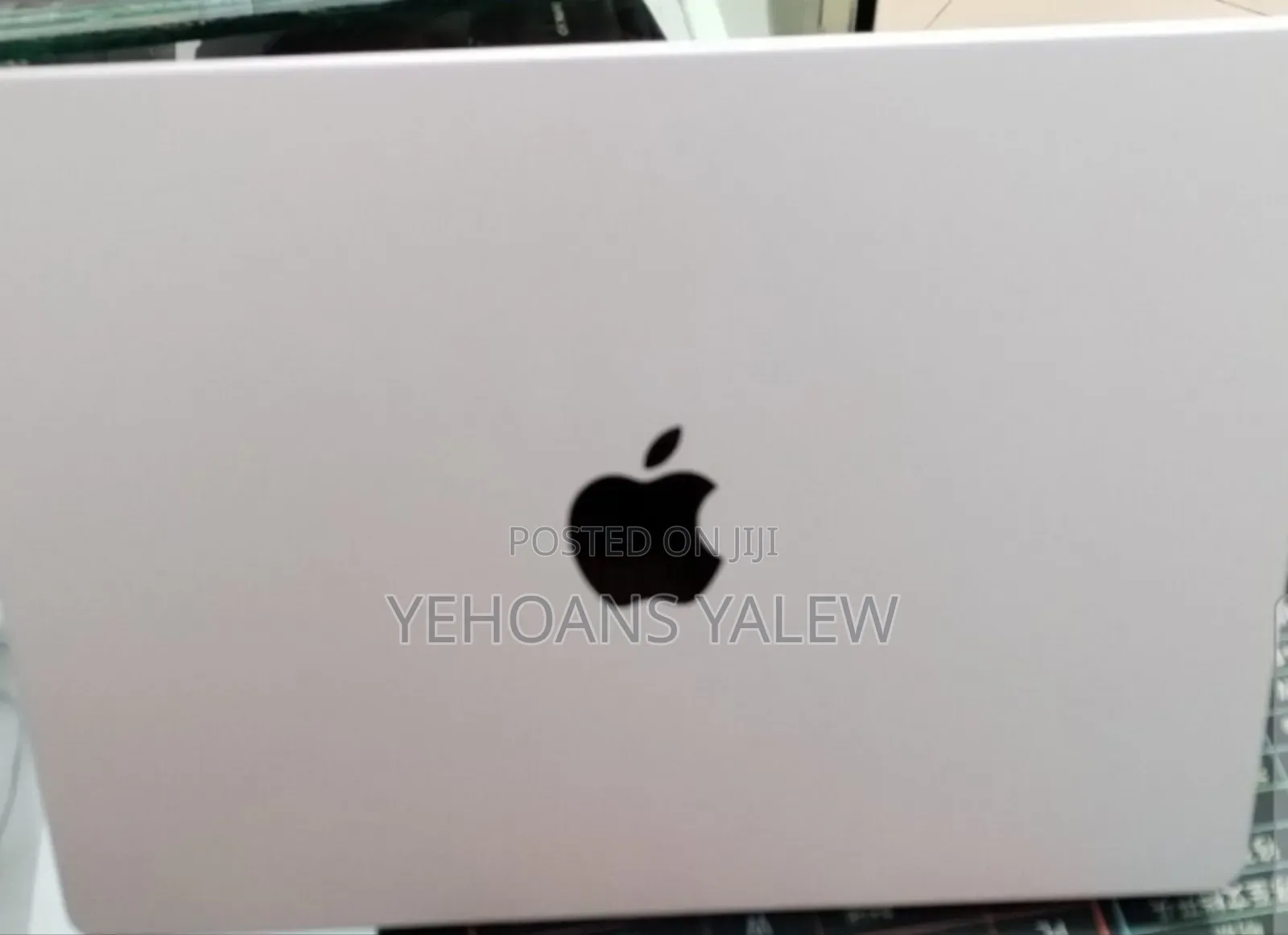 New Laptop Apple MacBook Pro 2025 M5 16GB Apple M5 SSD 512GB