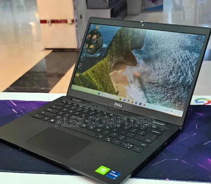 New Laptop Dell Latitude 3420 8GB Intel Core i7 SSD 256GB
