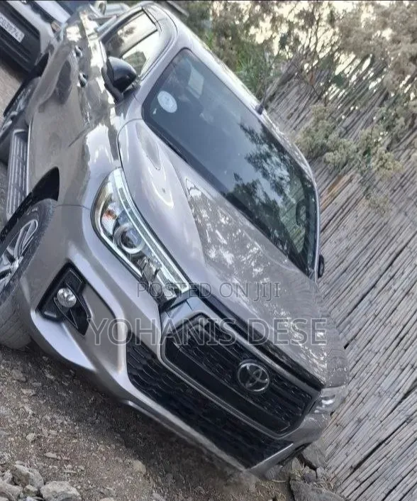 Toyota Hilux 2020