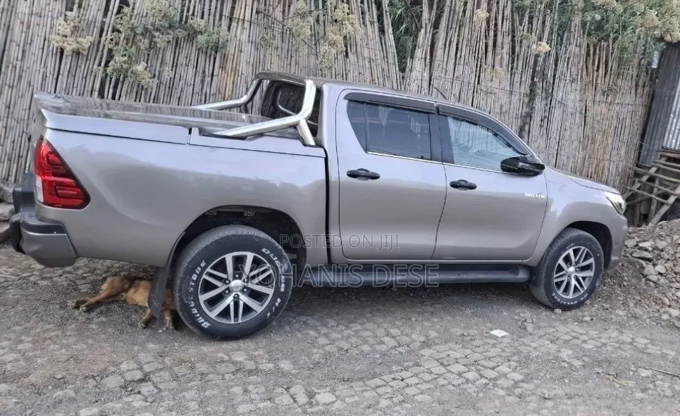 Toyota Hilux 2020