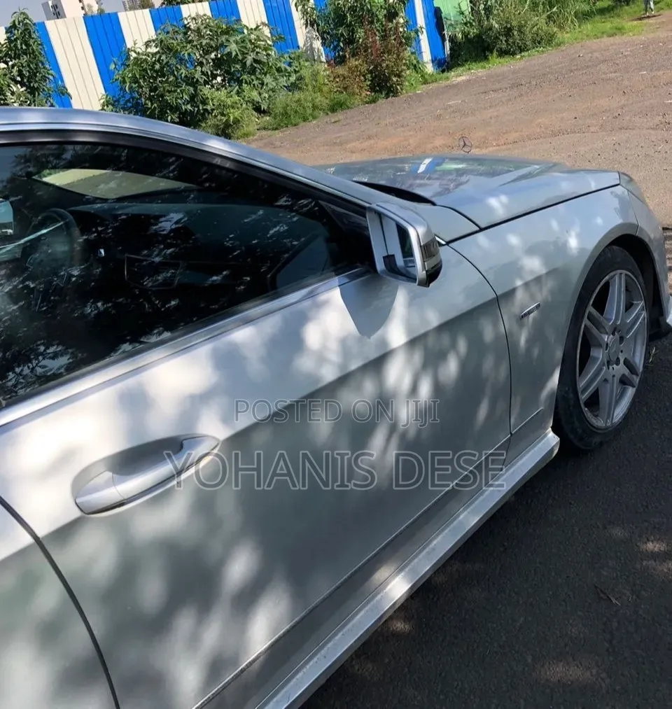 Mercedes-Benz E200 2013