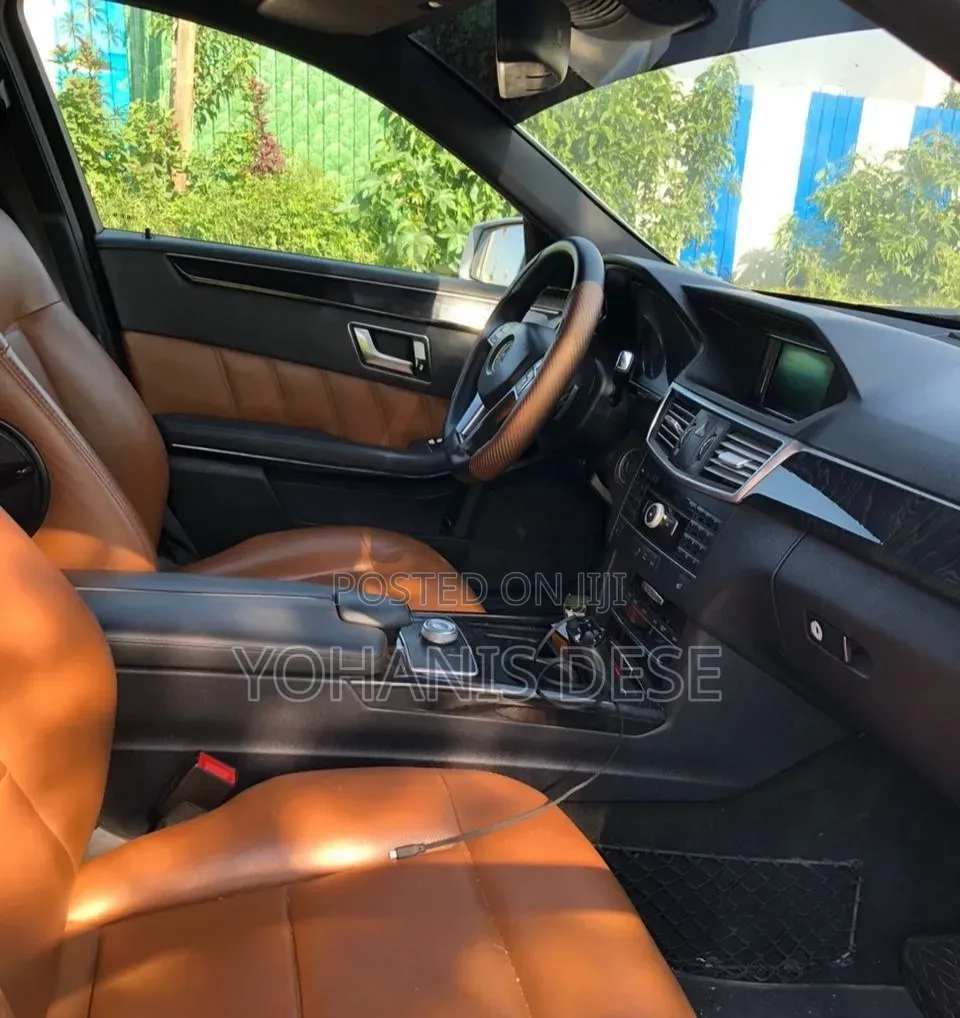 Mercedes-Benz E200 2013