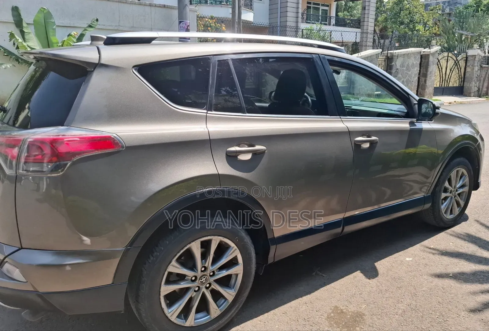 Toyota RAV4 2017