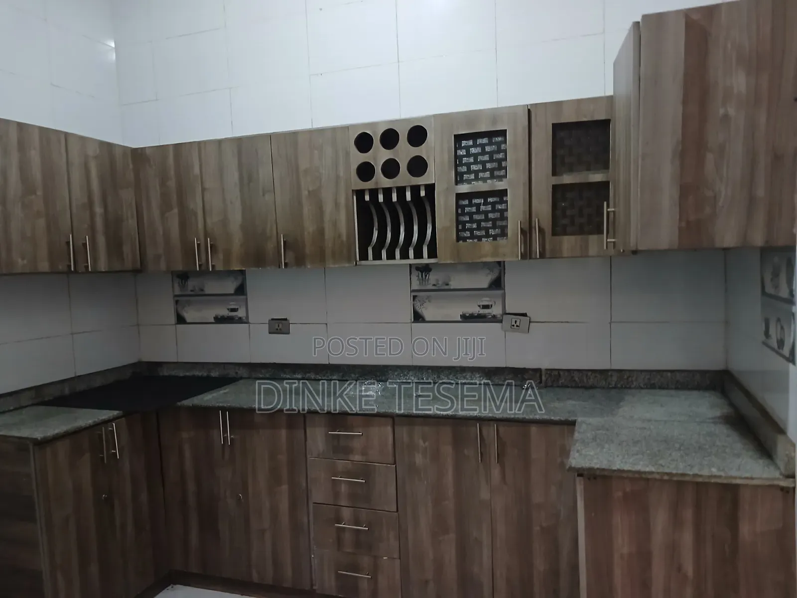 4bdrm House in Akaky Kaliti for sale