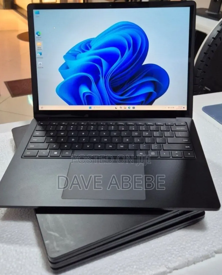 New Laptop Microsoft Surface Laptop 3 16GB Intel Core i7 SSD 512GB
