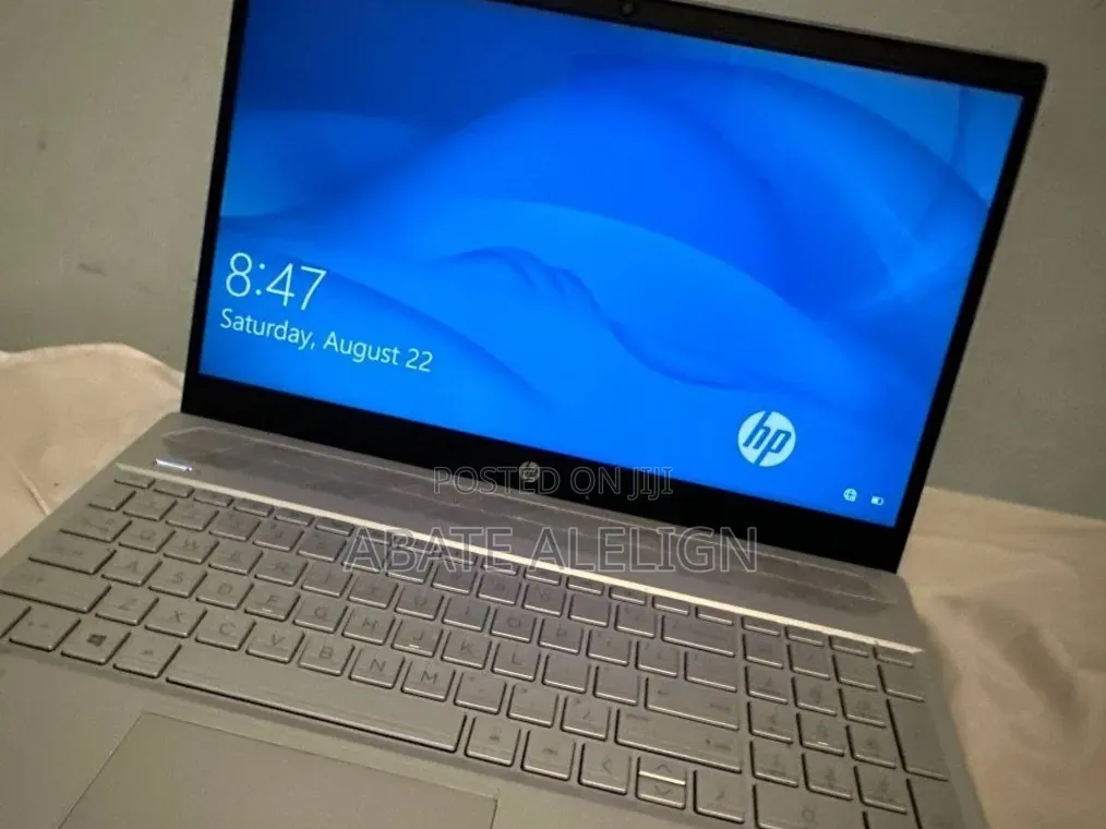 New Laptop HP Pavilion 15 8GB Intel Core i5 HDD 1T