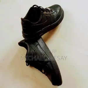 Airforceጫማ