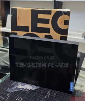 New Laptop Lenovo Legion 9 32GB AMD Ryzen 9 SSD 1T
