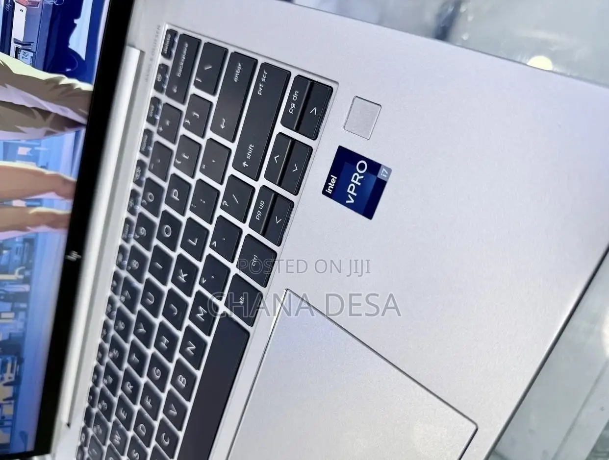 New Laptop HP EliteBook 840 G10 16GB Intel Core i7 SSD 512GB