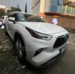 Toyota Highlander 2023