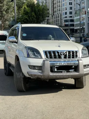 Toyota Land Cruiser Prado 2005 White