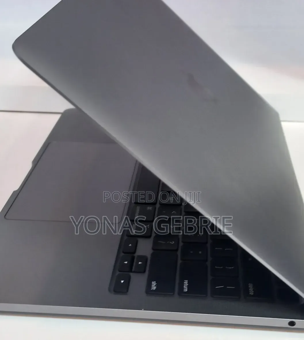 New Laptop Apple MacBook 8GB Apple M1 SSD 256GB