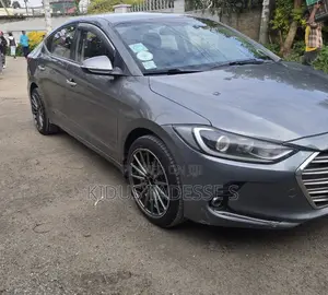 Hyundai Avante 2017 Silver