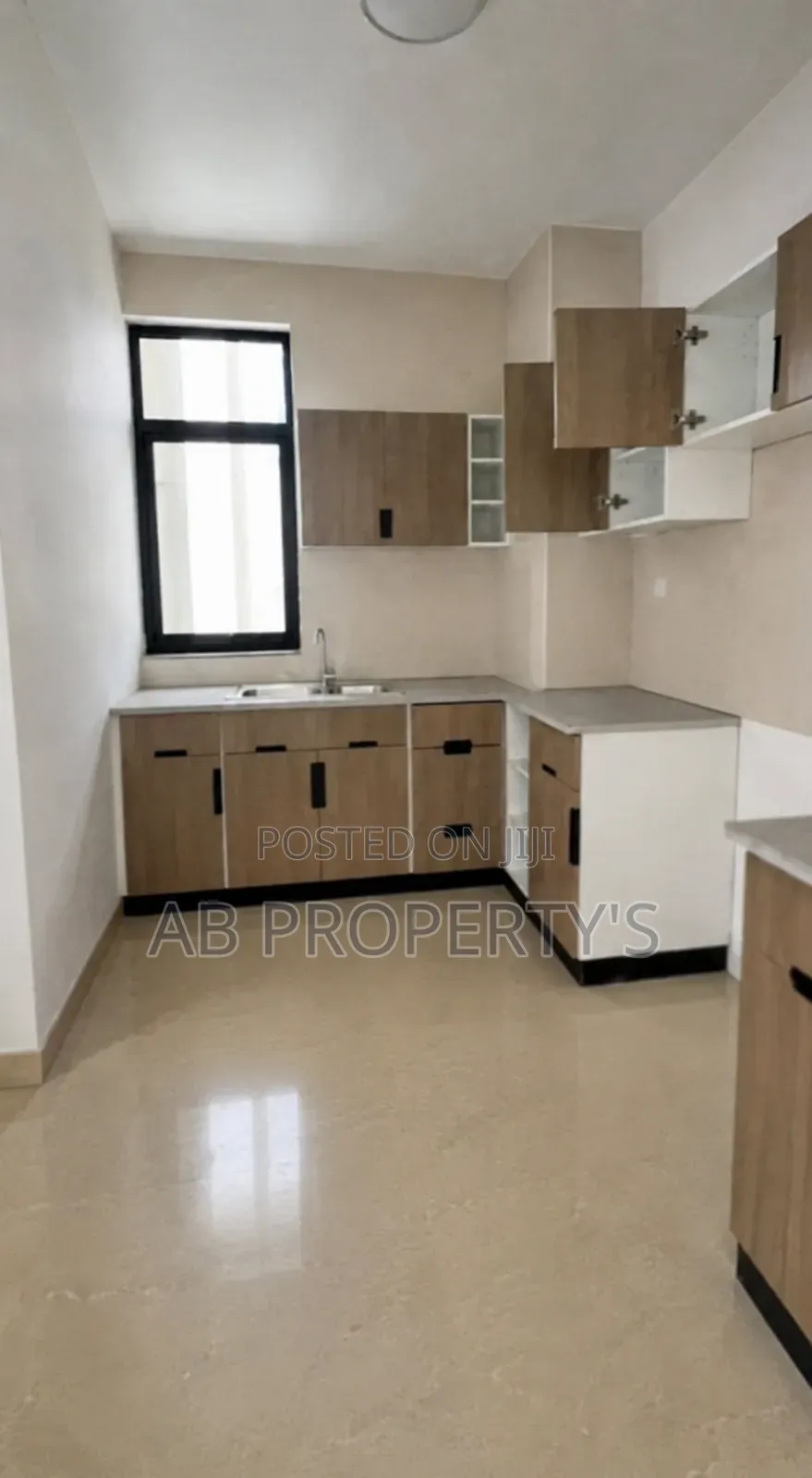 Furnished 2bdrm Apartment in ገርጂ ዮኒቲ, Bole for sale