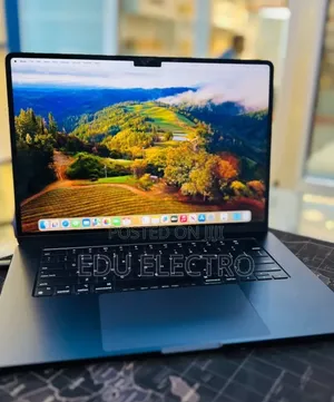 New Laptop Apple MacBook Air 2024 M3 8GB Apple M3 SSD 256GB