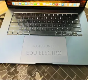 New Laptop Apple MacBook Air 2024 M3 8GB Apple M3 SSD 256GB