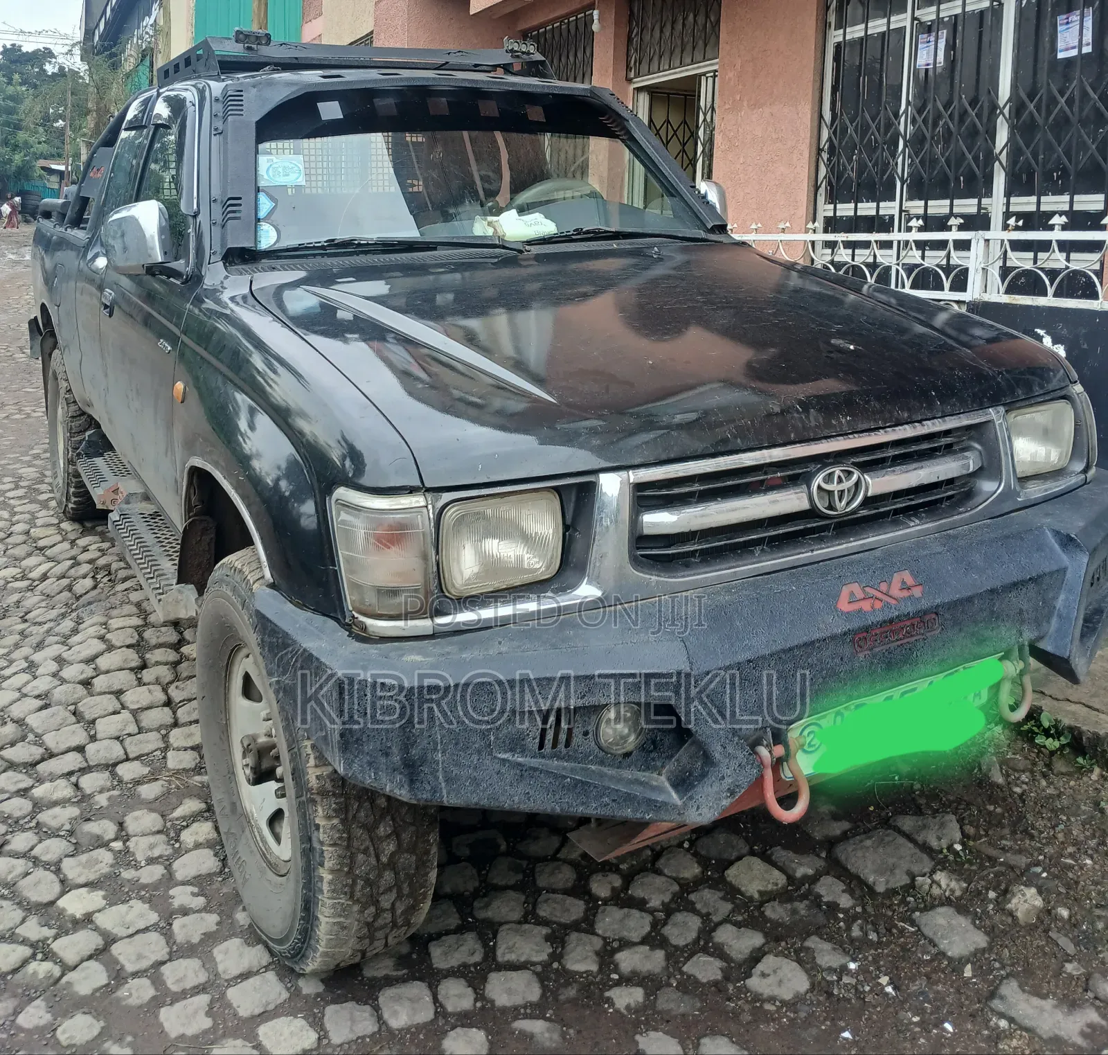 Toyota Hilux 1999 Black