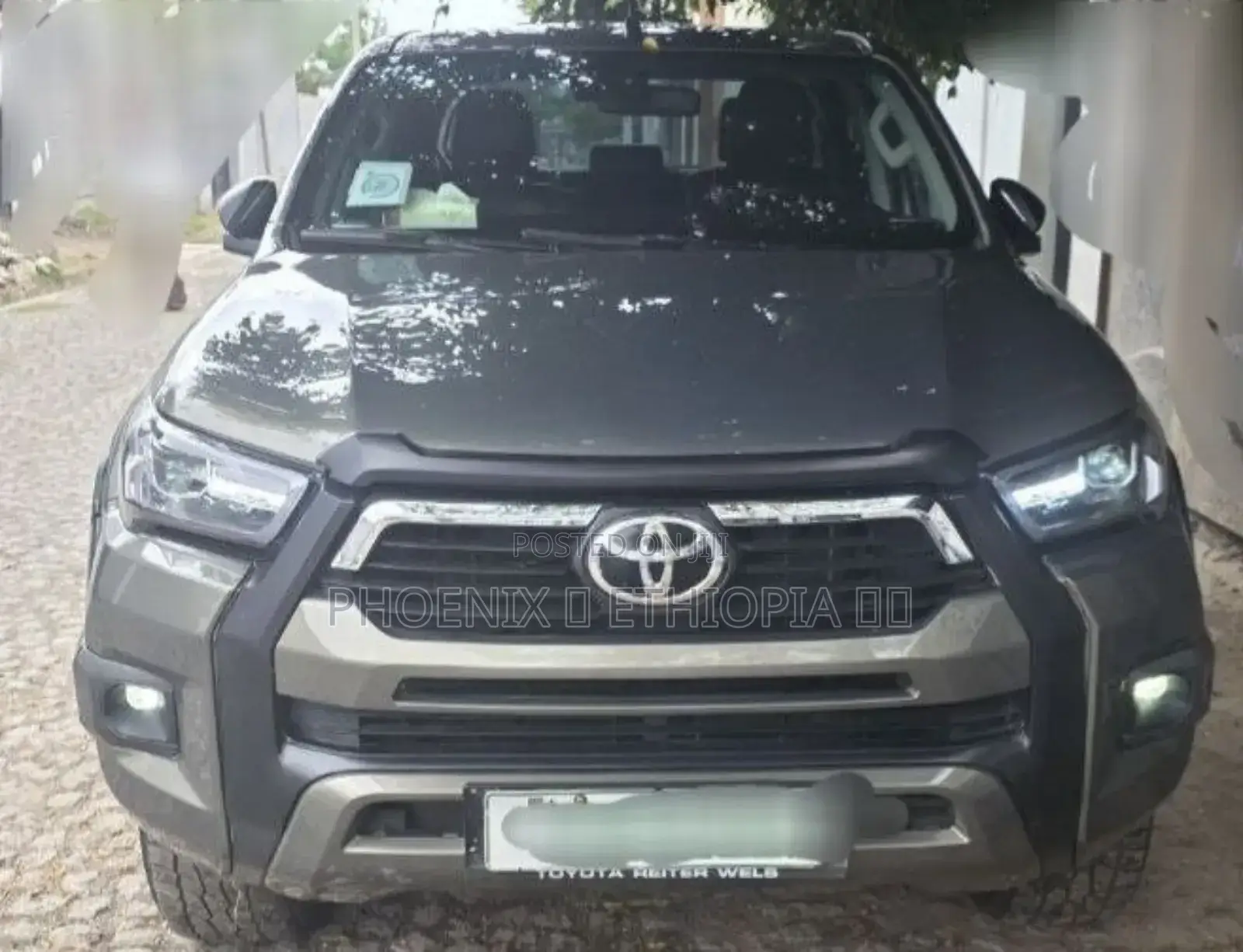 Toyota Hilux 2021 Gray