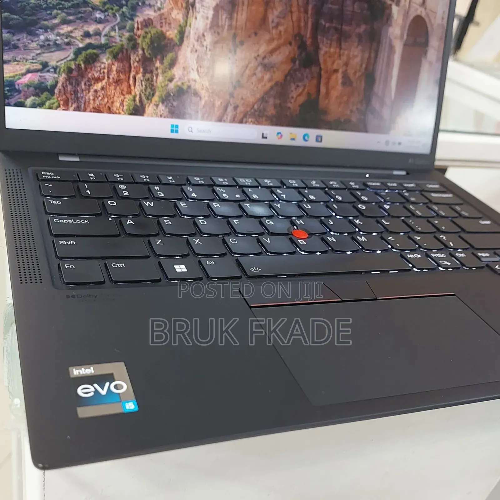 New Laptop Lenovo ThinkPad X1 Carbon 16GB Intel Core i5 SSD 512GB