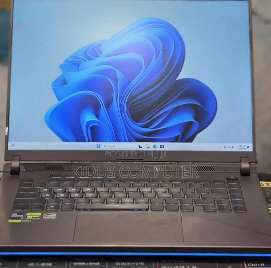 New Laptop Asus ROG Strix G15 16GB Intel Core i9 SSD 1T