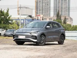 New BYD E2 43 kWh 94 hp FWD 2025 Gray