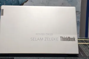 New Laptop Lenovo 8GB Intel Core i5 SSD 512GB