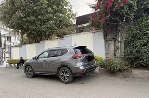 Nissan X-Trail 2021 Gray