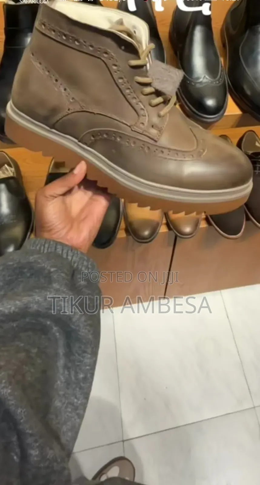 ጠንካራ Boots ጫማ በቅናሽ ዋጋ