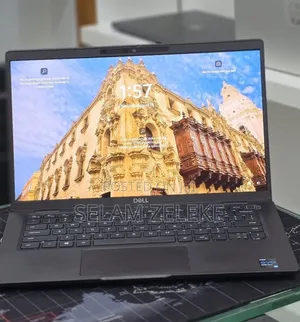 New Laptop Dell 16GB Intel Core i5 SSD 512GB