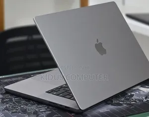 New Laptop Apple MacBook Pro 2023 M2 16GB Apple M2 SSD 512GB
