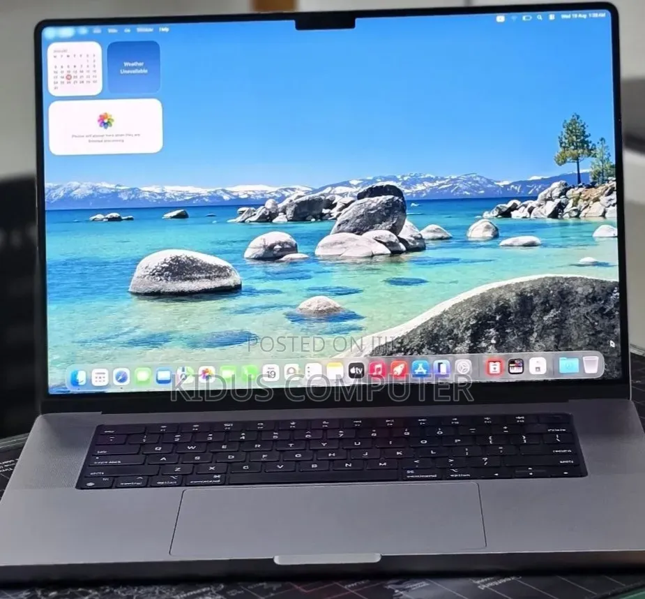 New Laptop Apple MacBook Pro 2023 M2 16GB Apple M2 SSD 512GB