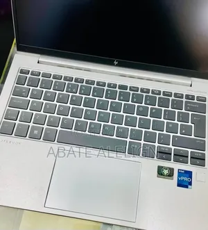 New Laptop HP EliteBook 830 G9 16GB Intel Core i5 SSD 512GB