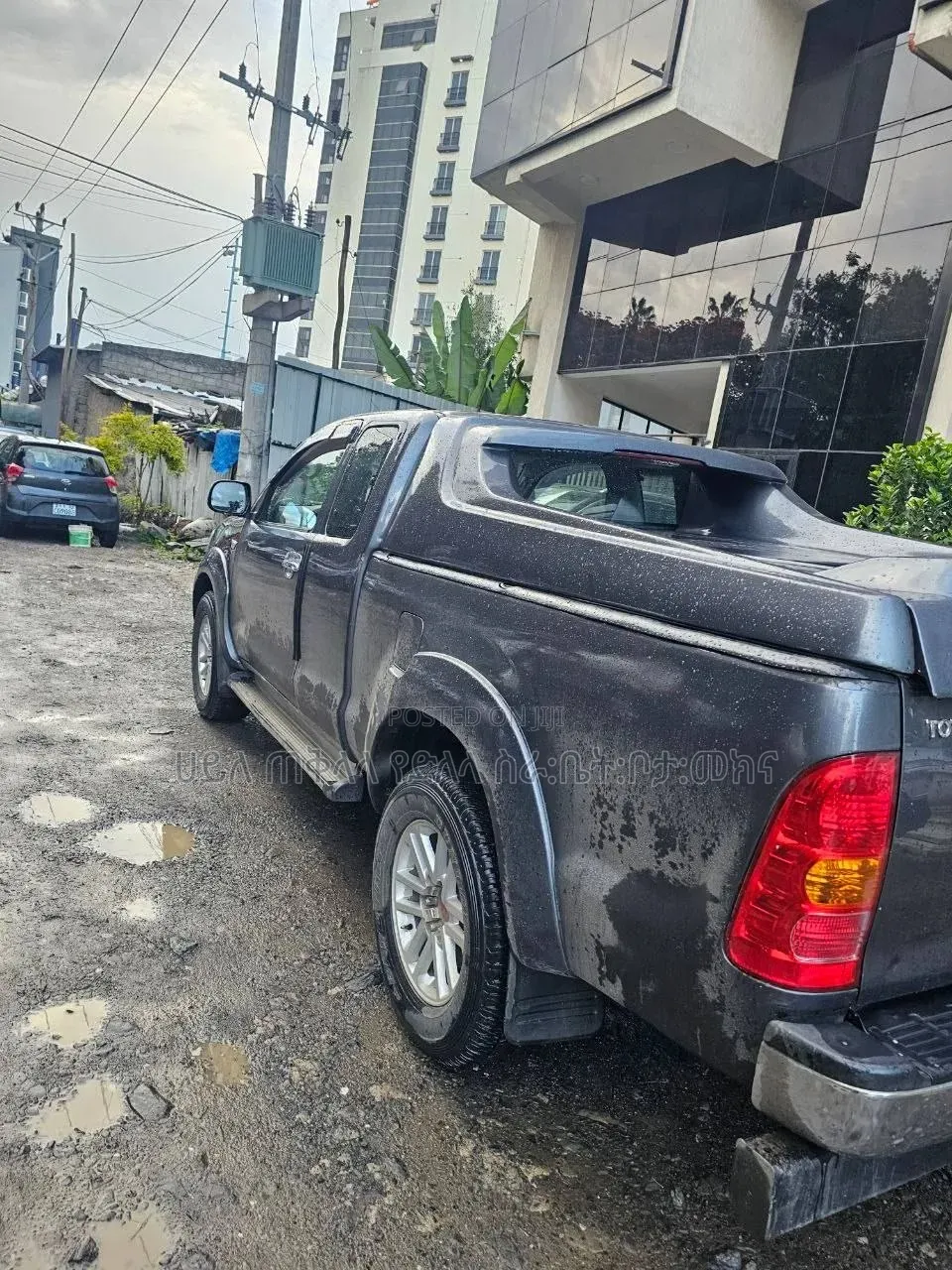 Toyota Hilux 2012 Gray