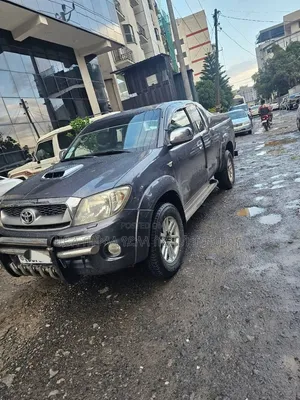 Toyota Hilux 2012 Gray