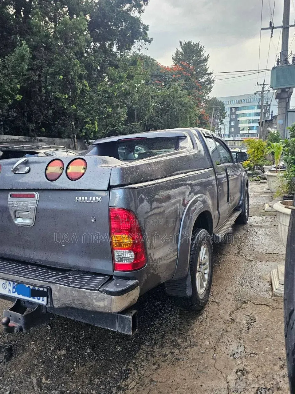 Toyota Hilux 2012 Gray
