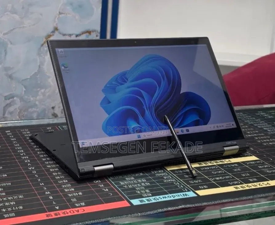 New Laptop Lenovo ThinkPad X380 Yoga 16GB Intel Core i5 SSD 256GB