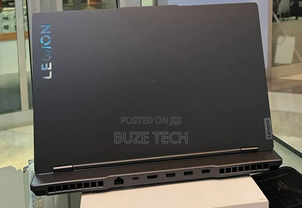 New Laptop Lenovo Legion 5 16GB AMD Ryzen 7 SSD 1T