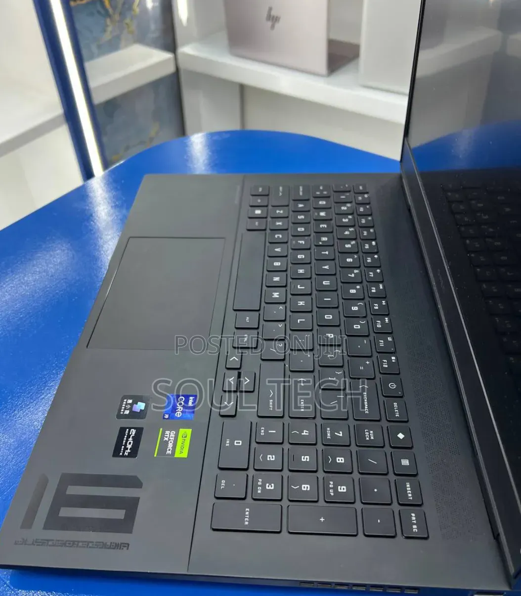New Laptop HP Omen 16 16GB Intel Core i9 SSD 1T