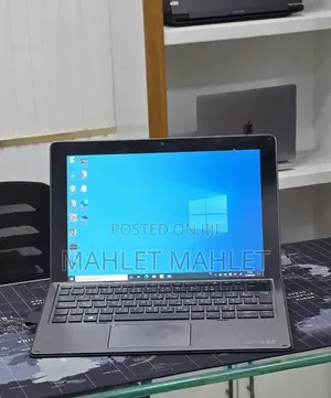 New Laptop HP X2 210 G2 8GB Intel Core i5 SSD 128GB