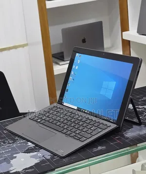 New Laptop HP X2 210 G2 8GB Intel Core i5 SSD 128GB
