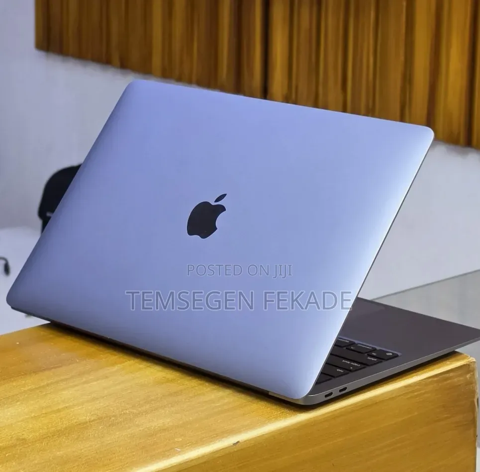 New Laptop Apple MacBook Air 2020 M1 16GB Apple M1 SSD 512GB