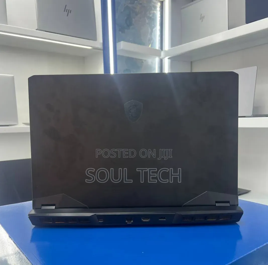 New Laptop MSI GP75 Leopard 16GB Intel Core i7 SSD 1T