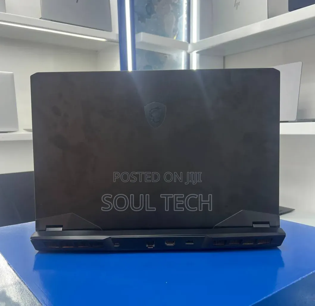 New Laptop MSI GP75 Leopard 16GB Intel Core i7 SSD 1T
