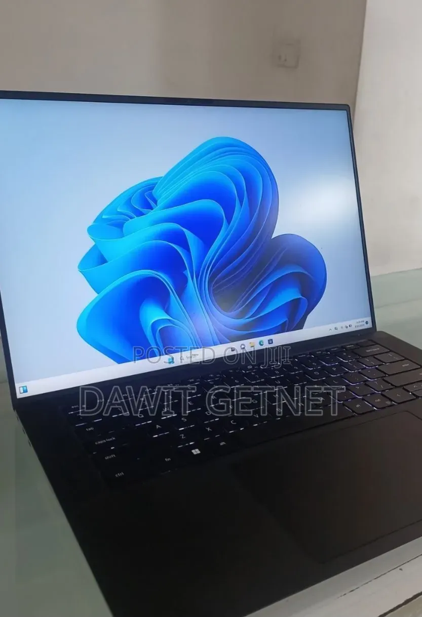 New Laptop Dell XPS 15 32GB Intel Core i7 SSD 512GB
