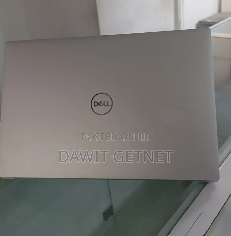 New Laptop Dell XPS 15 32GB Intel Core i7 SSD 512GB