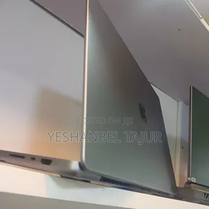 New Laptop Apple MacBook Pro 2021 M1 Max 32GB Apple M1 Max SSD 1T